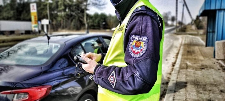 Nałożyli na kierowcę mandat w wysokości 2700 zł