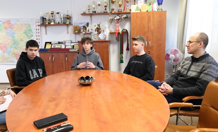 Uczniowie z I LO w Grajewie w konkursie STEM Racing