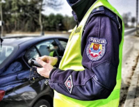 1500 zł mandatu karnego i 13 punktów karnych