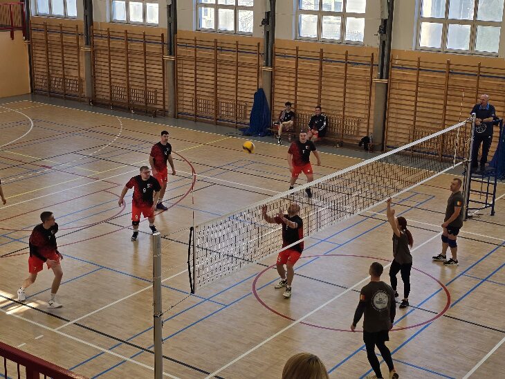 Turniej w piłce siatkowej mężczyzn o Puchar Burmistrza 