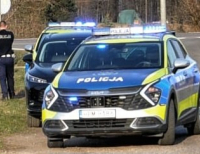 W trakcie ucieczki próbował potrącić policjanta