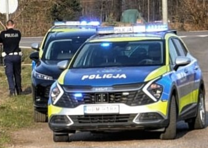 W trakcie ucieczki próbował potrącić policjanta