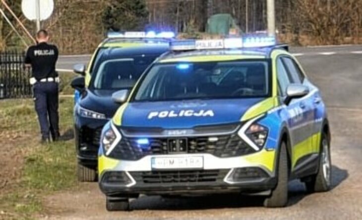 W trakcie ucieczki próbował potrącić policjanta