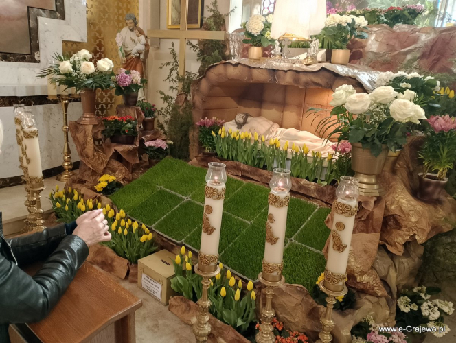 Wielka Sobota. Oczekiwanie na przyjście Chrystusa, święcenie pokarmów