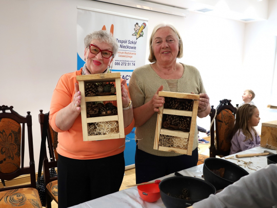 Relacja z warsztatów - Domek dla Pszczół