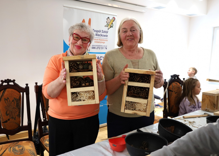 Relacja z warsztatów - Domek dla Pszczół