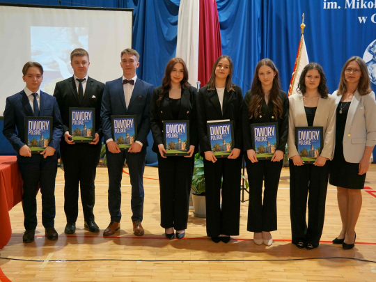 Uroczystość pożegnania IV klas w I LO