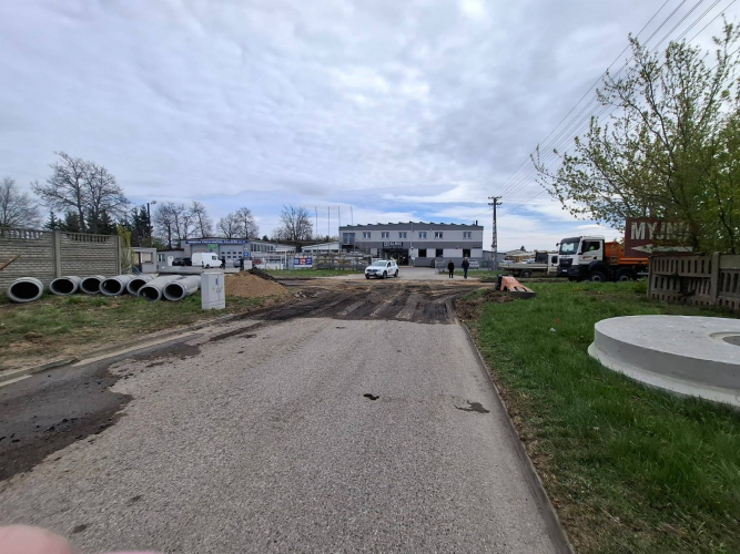 Grajewo. Utrudnienia drogowe na ulicy Magazynowej