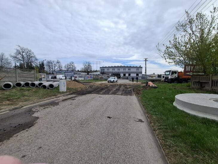 Grajewo. Utrudnienia drogowe na ulicy Magazynowej