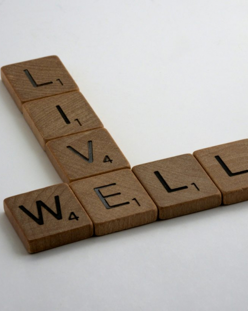 Krzyżówki bawią i uczą. Dlaczego warto regularnie je rozwiązywać?