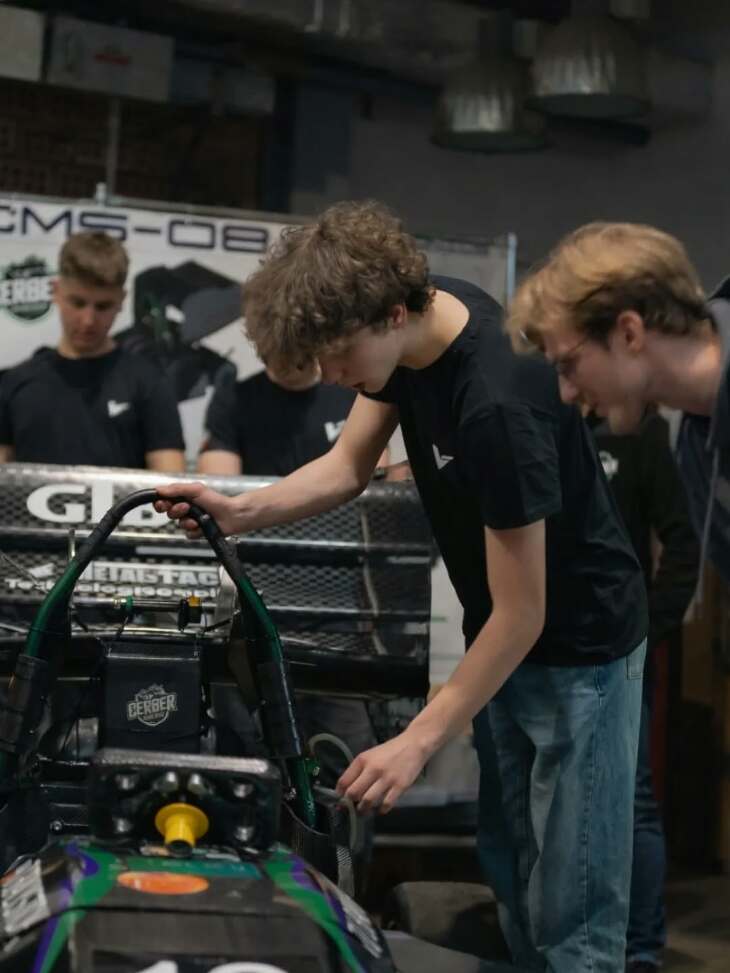 LO. Vector Dynamics - STEM Racing Poland