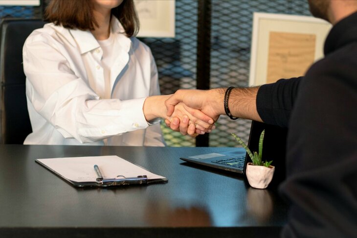 Sukcesja małej firmy rodzinnej. Jak wygląda przekazanie biznesu następnemu pokoleniu w Grajewie?