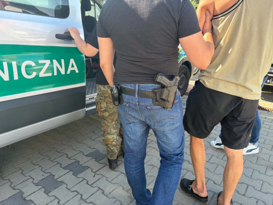 Kolizja ciężarówki z wozem strażackim