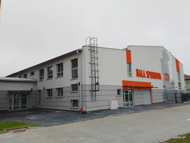SP 4 zyskała sportowe obiekty na miarę XXI wieku!