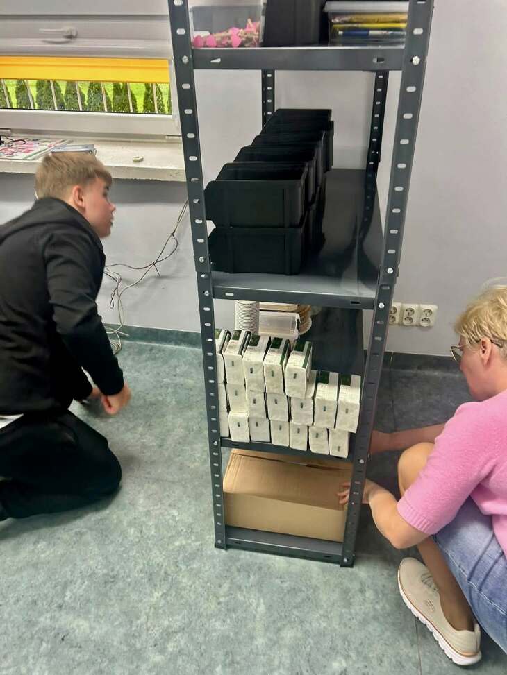 Uczniowie ze Szczuczyna budują nowoczesną pracownię logistyczną!