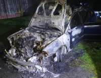 Nocny pożar samochodu w Wąsoszu. Ogień strawił pojazd
