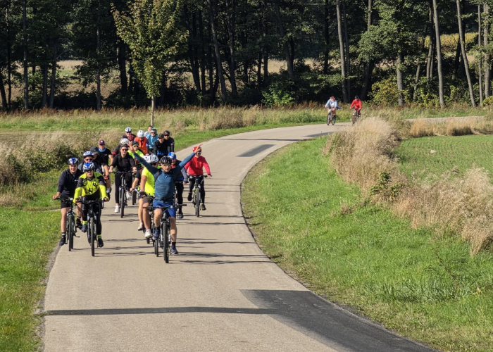 Rowerzystom pogoda niestraszna. Rajd dookoła Jeziora Rajgrodzkiego