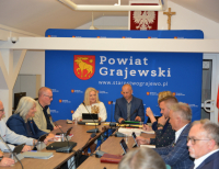 Nadzwyczajna sesja Powiatu: Godzina obrad i komplet decyzji