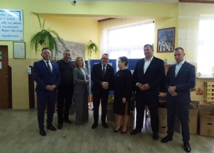 Nowy sprzęt komputerowy dla Szkoły Podstawowej w Wąsoszu