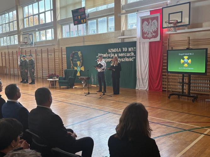 Uroczysta akademia z okazji Dnia Edukacji Narodowej w ZS2