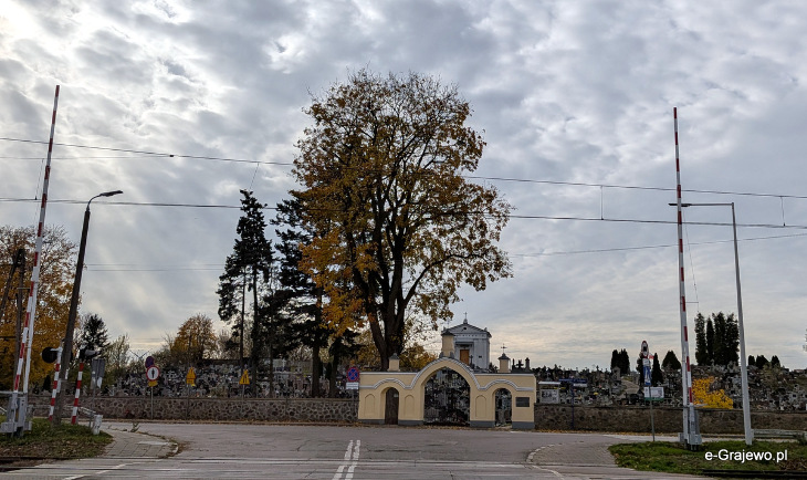 Pamięć nie potrzebuje ton plastiku. Gorący okres przed 1 listopada
