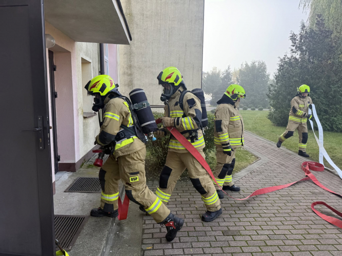 Ewakuacja w szkole w Wąsoszu. Strażacy sprawdzili gotowość bojową