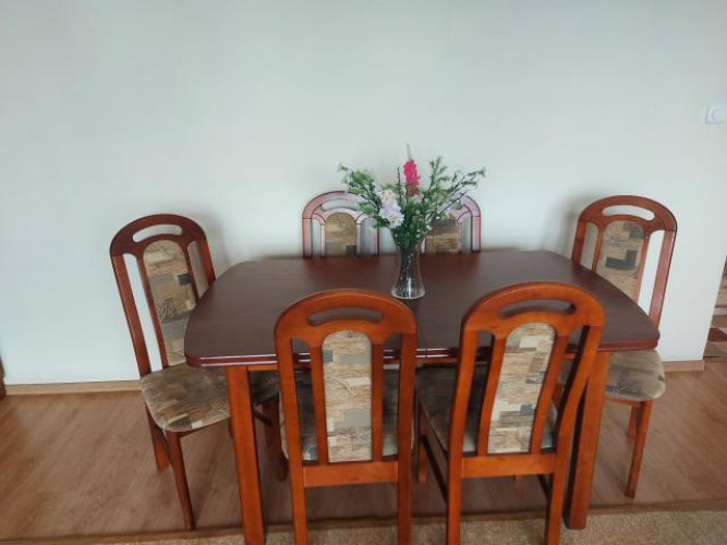 Grajewo ogłoszenia: Sprzedam stół  bardzo dobrej jakości z 6 krzesłami , stan bdb ....