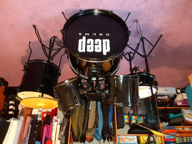 Grajewo ogłoszenia: Sprzedam w bardzo dobrym stanie perkusję deep drums.