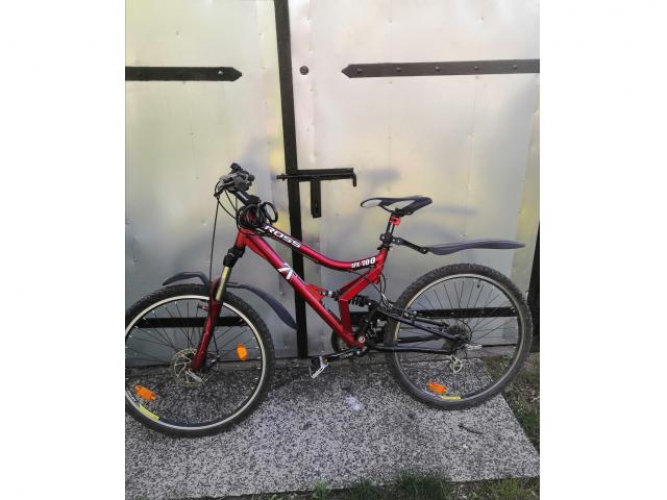 Grajewo ogłoszenia: Sprzedam rower Kross SFX 700 w kolorze czerwonym/bordowym. Rower w...