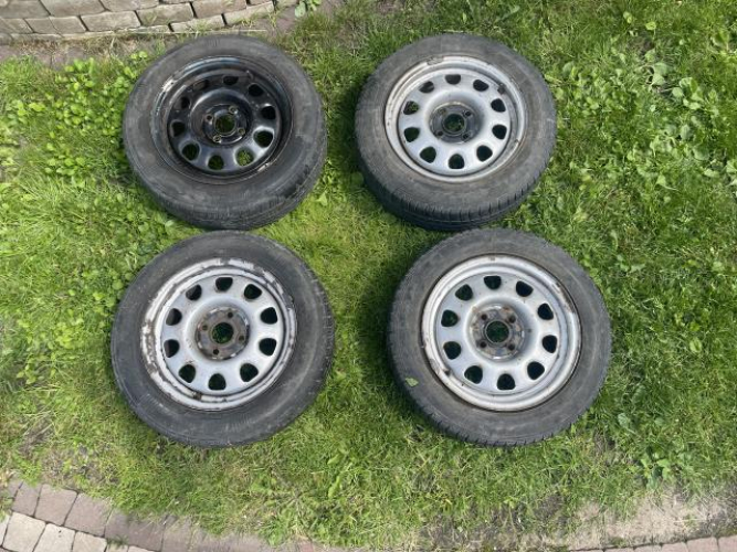 Grajewo ogłoszenia: Sprzedam opony z felgami rozmiar 185/60R14 
65zł za sztukę