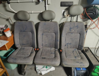 Grajewo ogłoszenia: Fotel trzyosobowy do busa master i inne