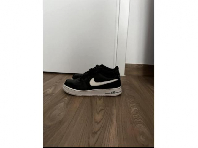Grajewo ogłoszenia: Sprzedam Nike Air Force 1 - oryginalne , 37 rozm- 23.5 wkładka ,...