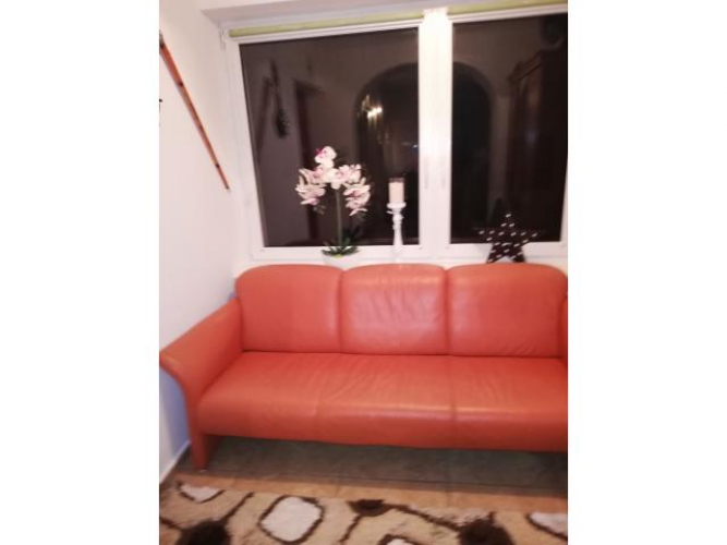 Grajewo ogłoszenia: Sprzedam kanape skórzaną 3 osobowo do pokoju.