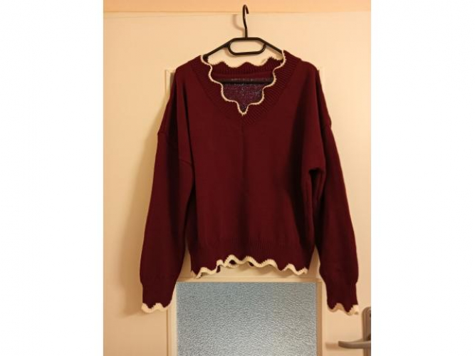 Grajewo ogłoszenia: Sprzedam sweterek. Rozm. uniwersalny. Odbior Grajewo.