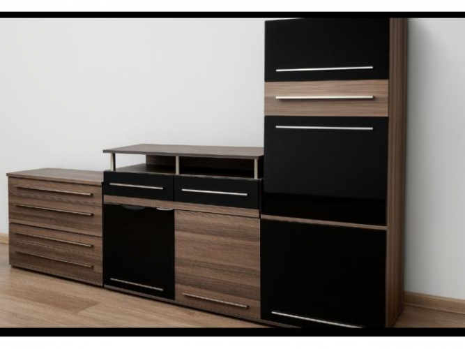 Grajewo ogłoszenia: Zestaw mebli pokojowych ? komoda, szafka RTV i słupek

Sprzedam...