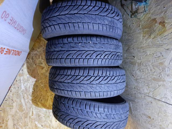 Grajewo ogłoszenia: Sprzedam komplet opon zimowych 205/60/15. Stan bardzo dobry rok...