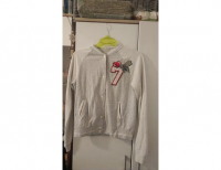 Grajewo ogłoszenia: Sprzedam top rozmiar 164cm cena 10zł i bluzę 152-164cm 15zł