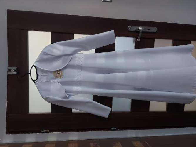 Grajewo ogłoszenia: Sprzedam albę, do tego torebka i wianek. Odbiór Grajewo.