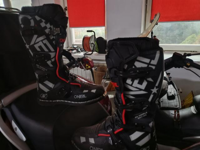 Grajewo ogłoszenia: Sprzedam buty motocyklowe rozmiar 44 dwa razy nałożone...