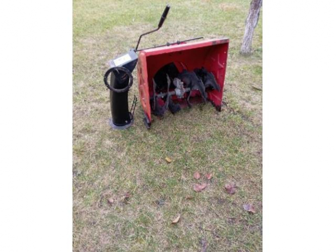 Grajewo ogłoszenia: Sprzedam pług wirnikowy do śniegu - 400 zł