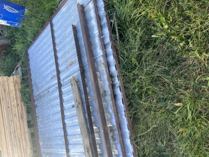 Grajewo ogłoszenia: Sprzedam garaż blaszak, wymiary 3x5 m. Więcej informacji udzielę...