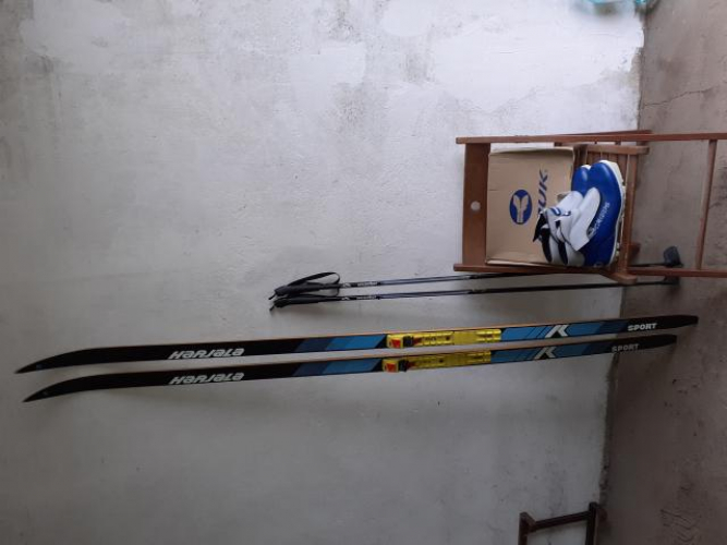 Grajewo ogłoszenia: Sprzedam narty biegówki.