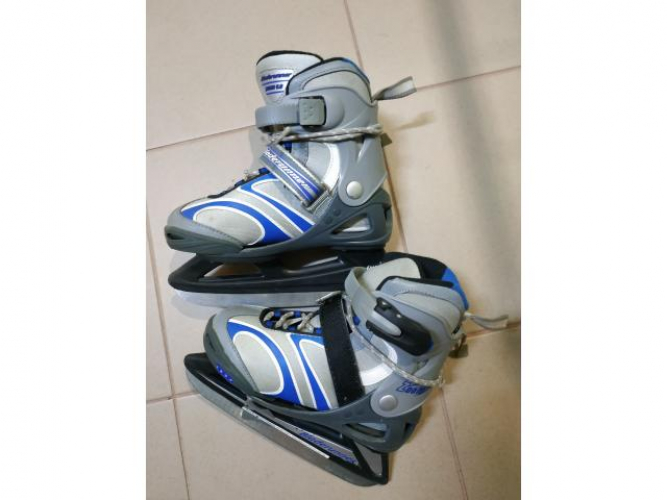 Grajewo ogłoszenia: Sprzedam widoczne na zdjęciach łyżwy, rozm 32-35, stan bardzo dobry