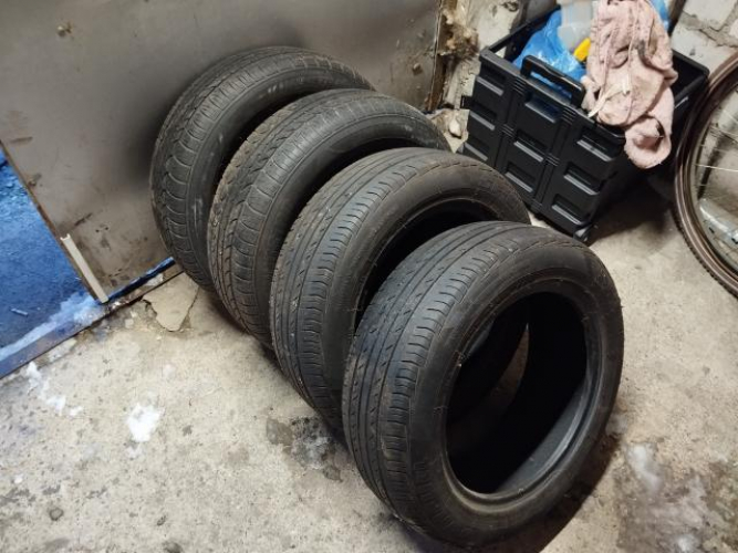 Grajewo ogłoszenia: Sprzedam używane opony w stanie dobrym. 180/60 R 15