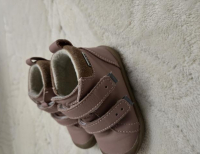 Grajewo ogłoszenia: Buciki dla dziewczynki rozmiar 20, firmą Bartek. 
Bardzo dobry stan.