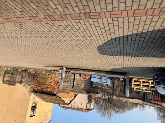 Grajewo ogłoszenia: Sprzedam podnośnik najazdowy;
 4000 zł, do negocjacji.