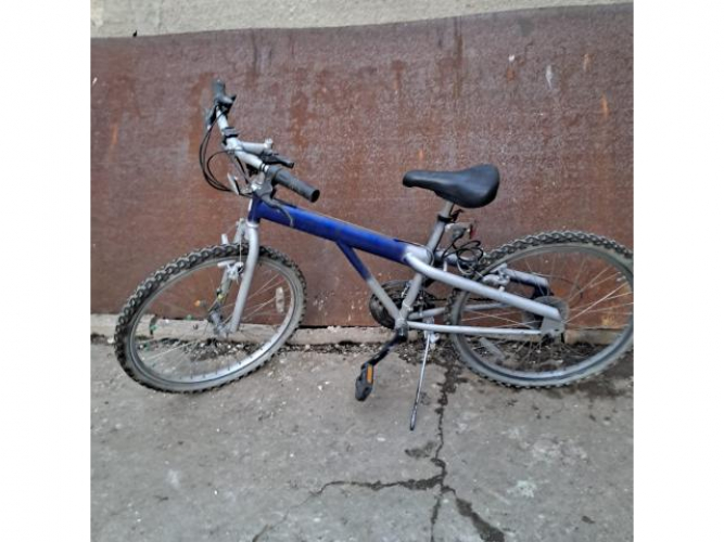 Grajewo ogłoszenia: Sprzedam rowerek 16 koła cena 100 , 24 koła cena 250 oraz deskę...