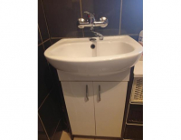 Grajewo ogłoszenia: Sprzedam umywalkę z szafką.