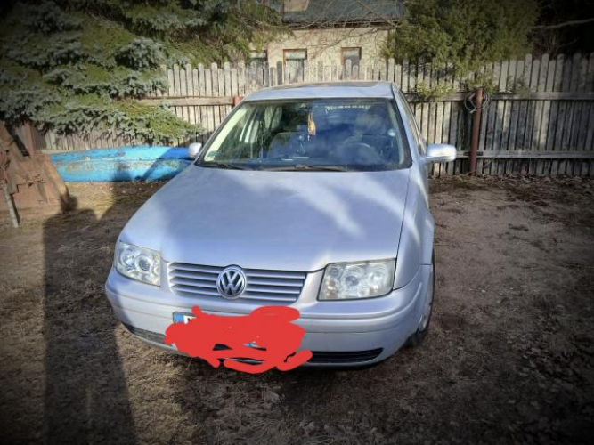 Grajewo ogłoszenia: Sprzedam Volkswagen Bora 1.6 1999r. Odpala,jeździ bez rdzy środek...