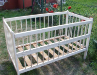 Grajewo ogłoszenia: Sprzedam stare łóżeczko dla dziecka jak na zdjęciach .